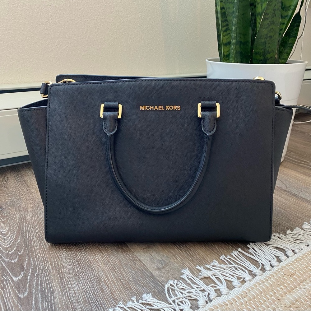 Michael Kors Purse with Dust Bag
